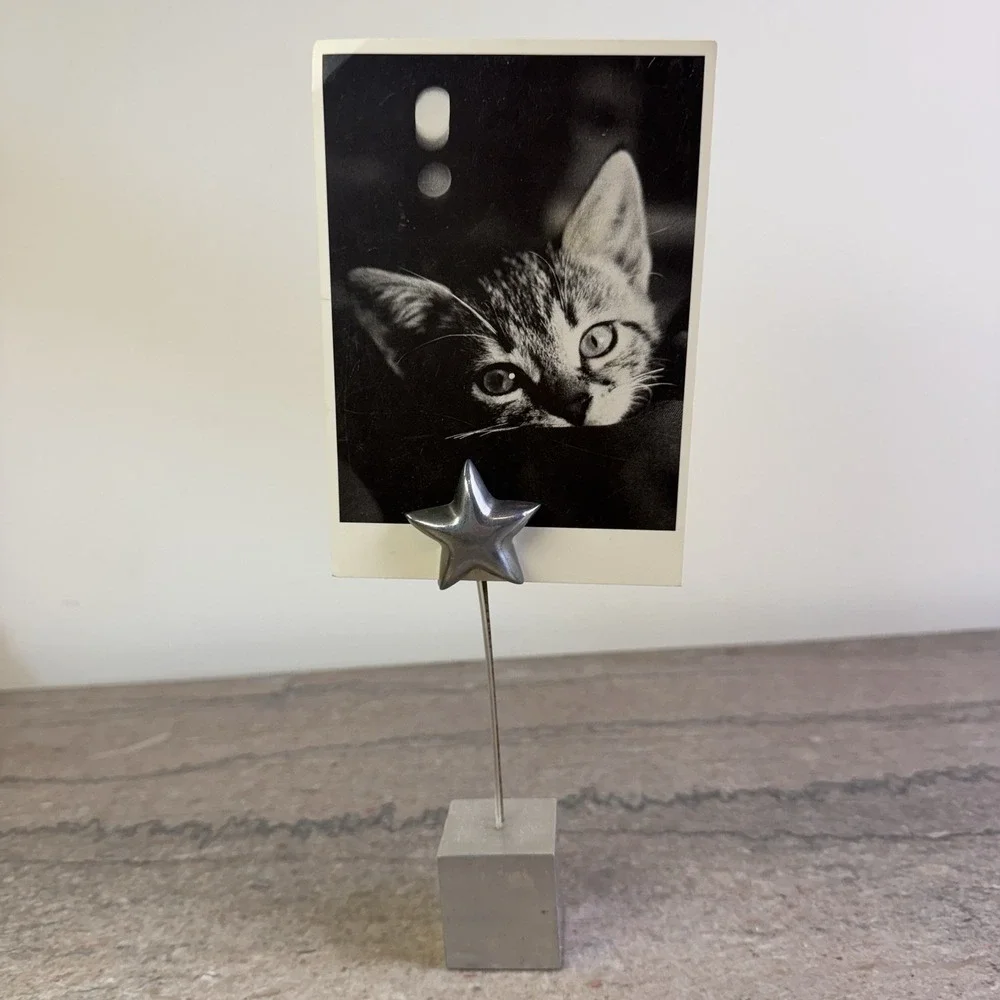 Vintage Silver Star Magnetic Photo Memo Note Holder Display Stand
